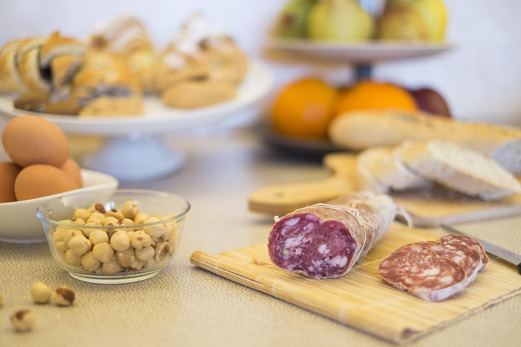 Costa Catterina B&B Castagnito Екстериор снимка