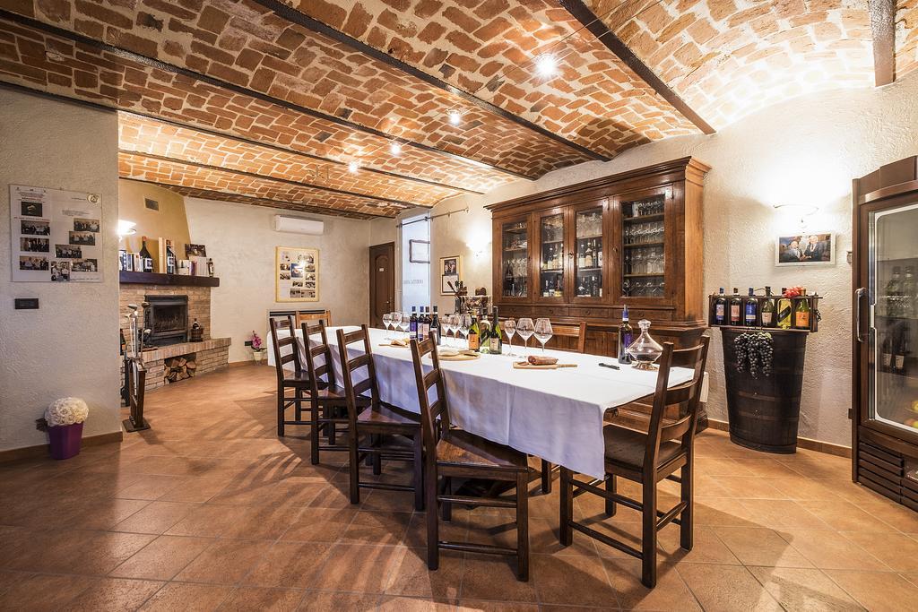Costa Catterina B&B Castagnito Екстериор снимка