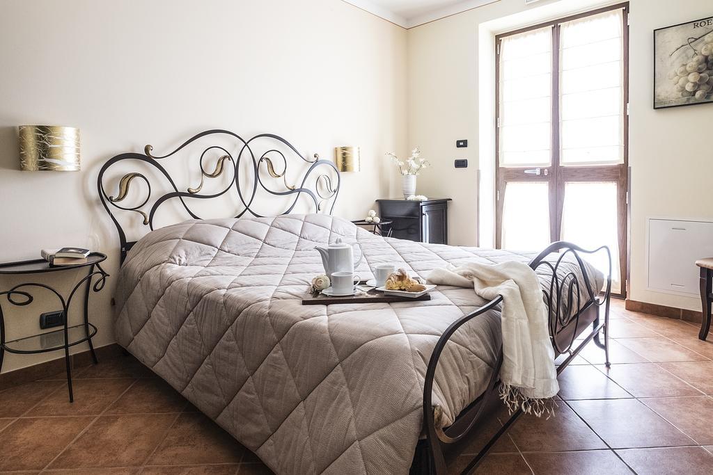Costa Catterina B&B Castagnito Екстериор снимка