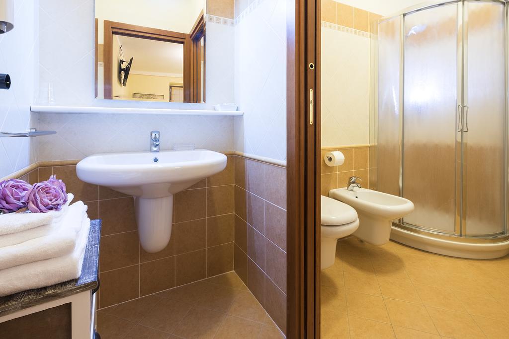 Costa Catterina B&B Castagnito Екстериор снимка