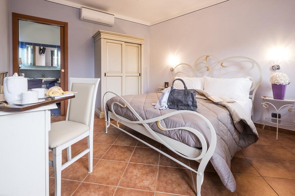Costa Catterina B&B Castagnito Екстериор снимка
